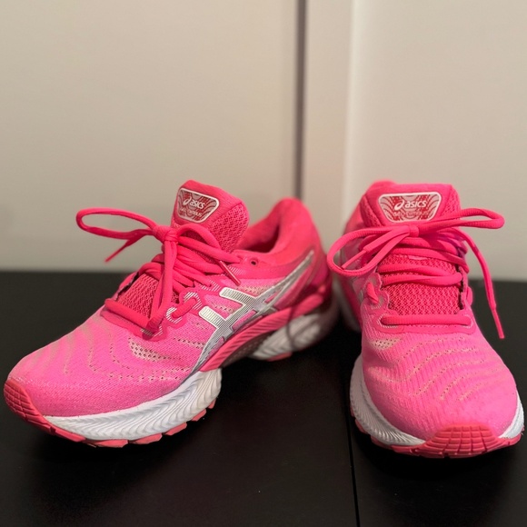 ASICS Gel-Numbus 22 Pink Running Shoes - Picture 2 of 9